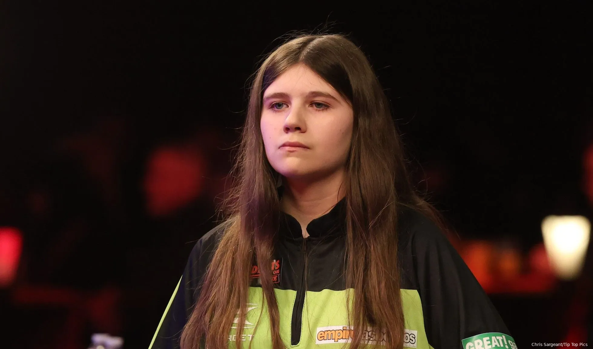 Paige Pauling wins girls' title at 2024 WDF World Championship easing